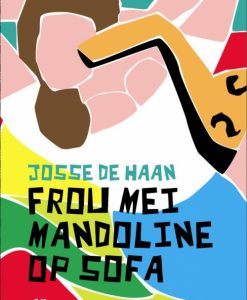 Frou mei mandoline op sofa